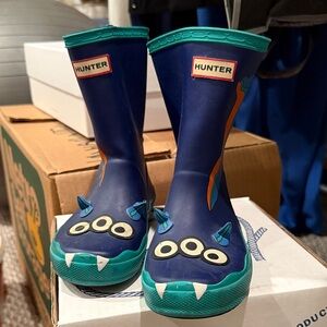 Hunter Kids Navy and Teal Monster Boots